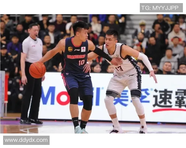 西安篮球队以53分稳居总决赛积分榜首位展现强劲实力